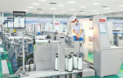 研发创新驱动电子材料产业升级与销售增长